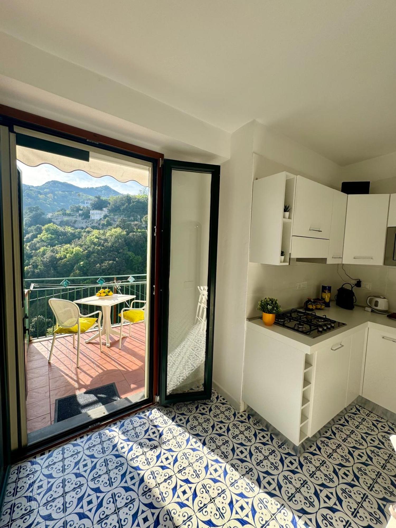 Panoramic Flat Amalfi Coast - Sea View 1 Lejlighed Vietri Eksteriør billede